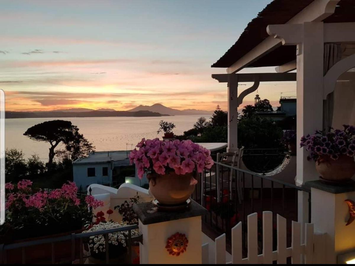 B&B Dea Fortuna Bacoli Buitenkant foto
