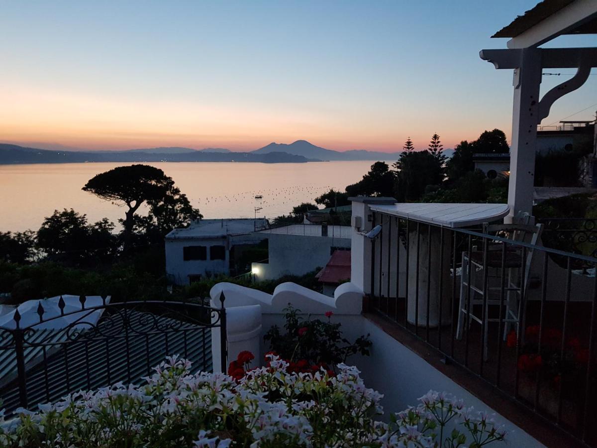 B&B Dea Fortuna Bacoli Buitenkant foto