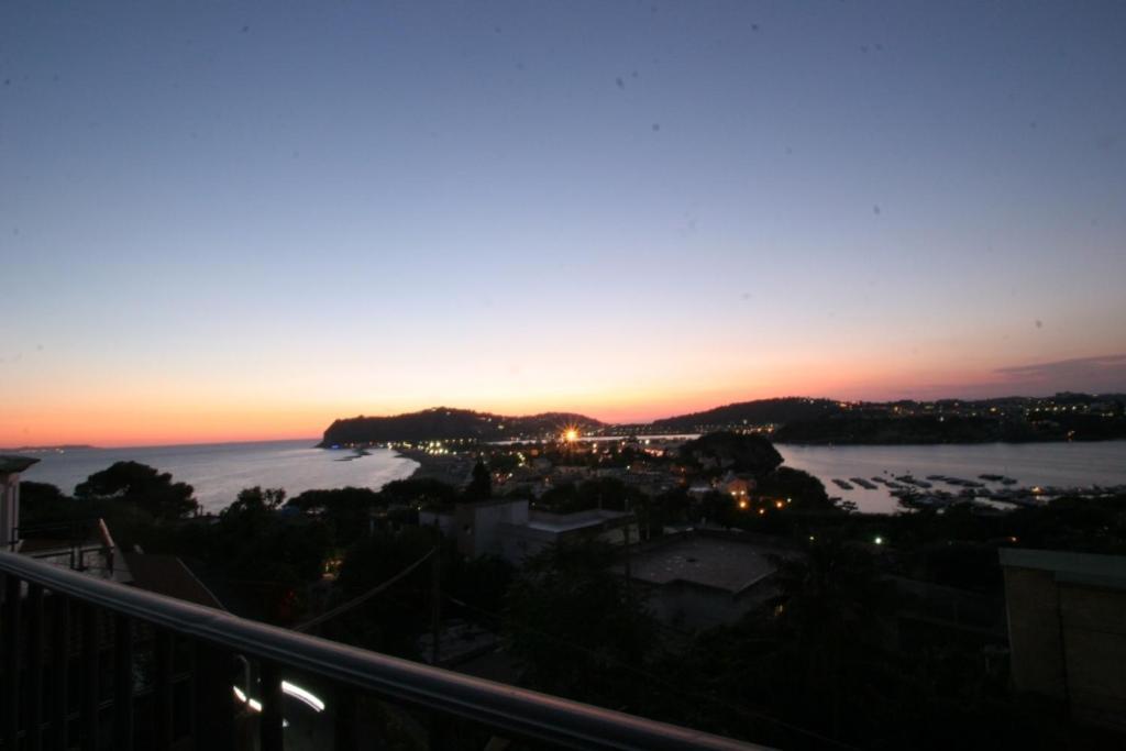 B&B Dea Fortuna Bacoli Buitenkant foto