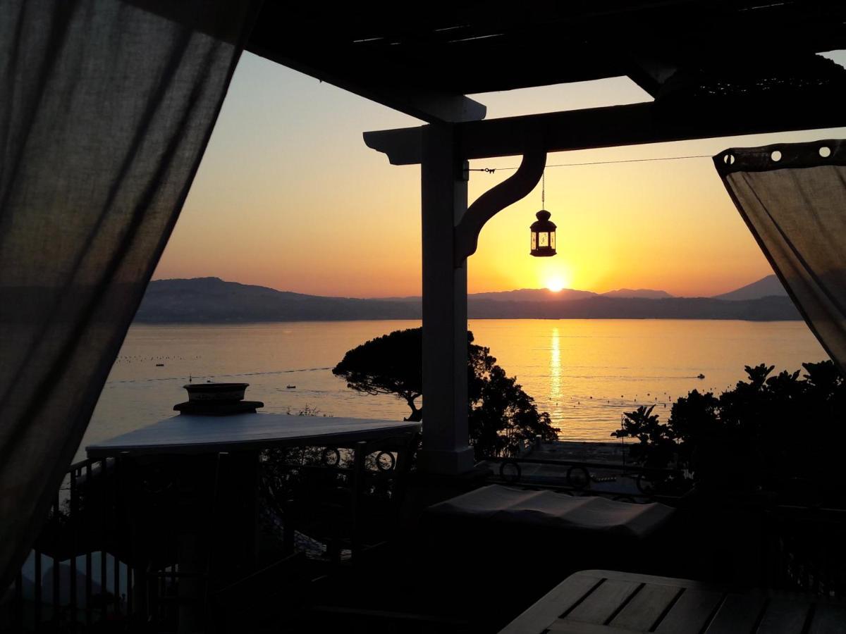 B&B Dea Fortuna Bacoli Buitenkant foto