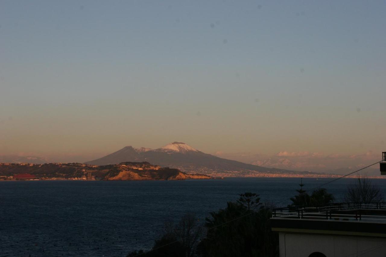 B&B Dea Fortuna Bacoli Buitenkant foto