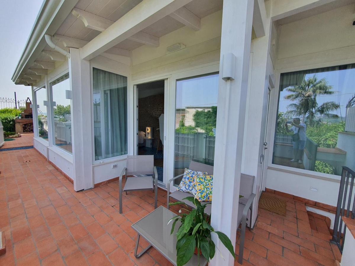B&B Dea Fortuna Bacoli Buitenkant foto